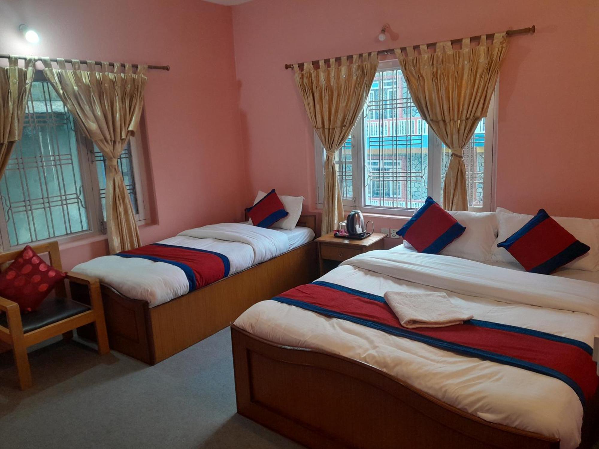 Hotel Village Inn Pokhara Exterior photo