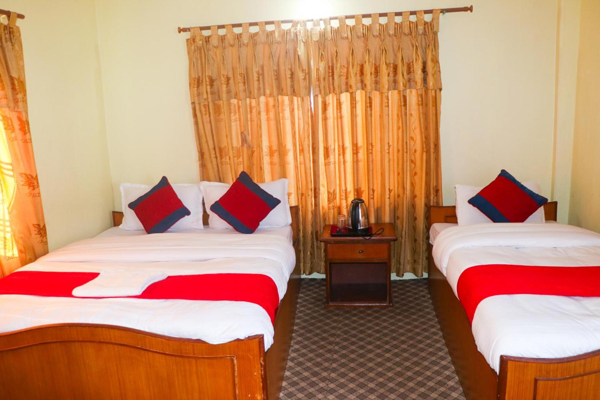 Hotel Village Inn Pokhara Exterior photo